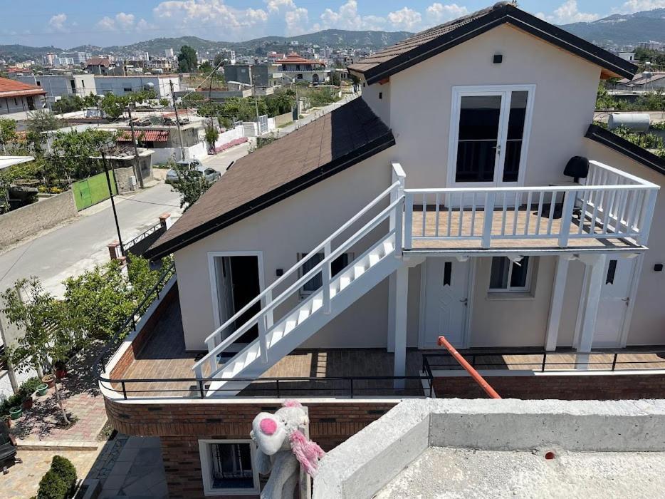 Guest Rooms Arbri Влёра Экстерьер фото